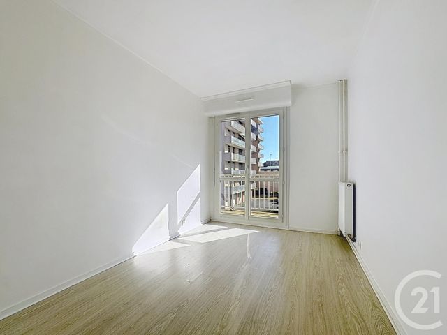 Appartement F3 à louer - 3 pièces - 72,28 m2 - Melun - 77 - ILE-DE-FRANCE