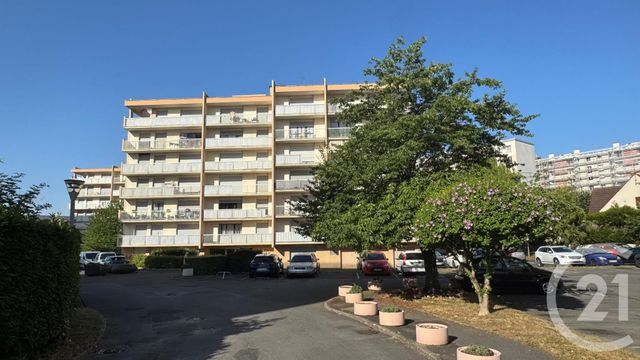 Appartement F3 à louer - 3 pièces - 72,28 m2 - Melun - 77 - ILE-DE-FRANCE