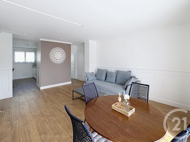 Appartement F4 à louer - 4 pièces - 72,82 m2 - St Fargeau Ponthierry - 77 - ILE-DE-FRANCE