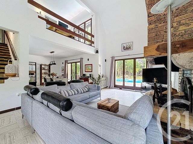 Maison &agrave; louer - 6 pi&egrave;ces - 206,08 m2 - St Sauveur Sur Ecole - 77 - ILE-DE-FRANCE