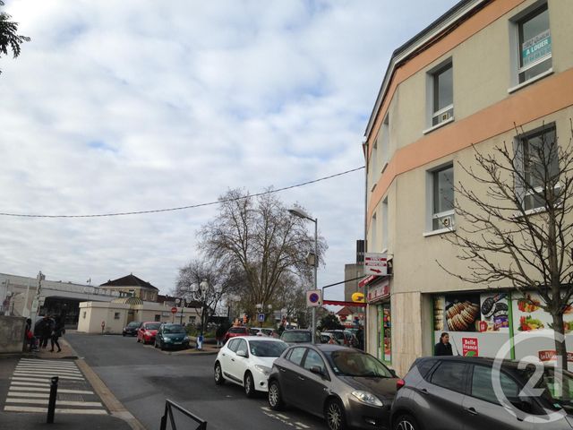 parking - MELUN - 77