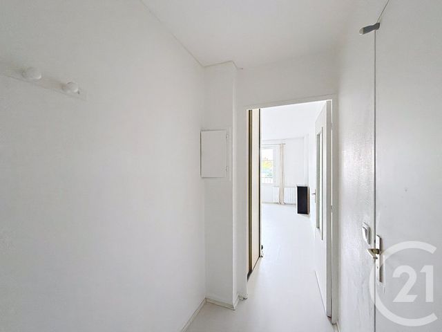 Appartement F1 à vendre - 1 pièce - 22,84 m2 - Melun - 77 - ILE-DE-FRANCE