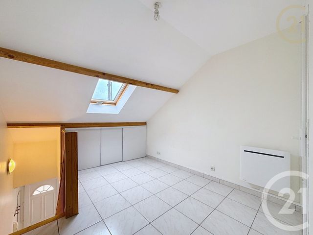 Appartement Duplex &agrave; vendre - 2 pi&egrave;ces - 25,50 m2 - 77 - ILE-DE-FRANCE