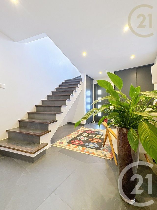 Maison &agrave; vendre - 9 pi&egrave;ces - 183 m2 - Pringy - 77 - ILE-DE-FRANCE