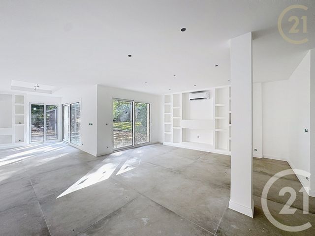 Maison à vendre - 6 pièces - 180,30 m2 - Pringy - 77 - ILE-DE-FRANCE