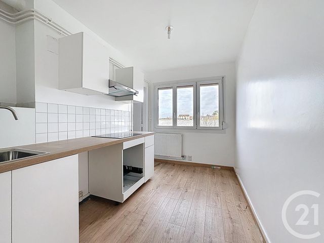 Appartement F3 &agrave; louer - 3 pi&egrave;ces - 73,18 m2 - Pringy - 77 - ILE-DE-FRANCE