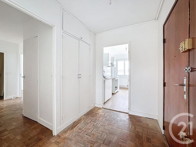 Appartement F3 &agrave; louer - 3 pi&egrave;ces - 73,18 m2 - Pringy - 77 - ILE-DE-FRANCE