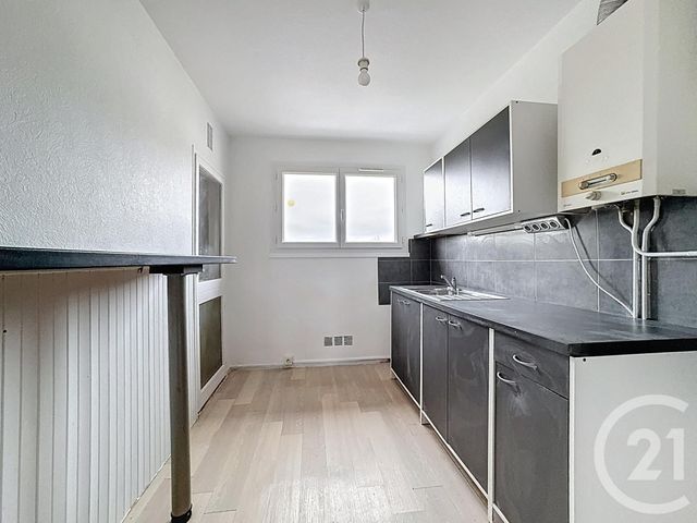 Appartement F3 à louer - 3 pièces - 64,04 m2 - St Fargeau Ponthierry - 77 - ILE-DE-FRANCE