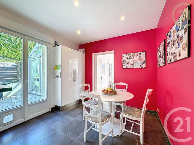 Maison à vendre - 9 pièces - 200 m2 - St Sauveur Sur Ecole - 77 - ILE-DE-FRANCE