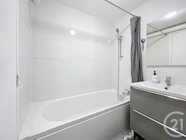 Appartement Studio &agrave; louer - 1 pi&egrave;ce - 21,64 m2 - Melun - 77 - ILE-DE-FRANCE