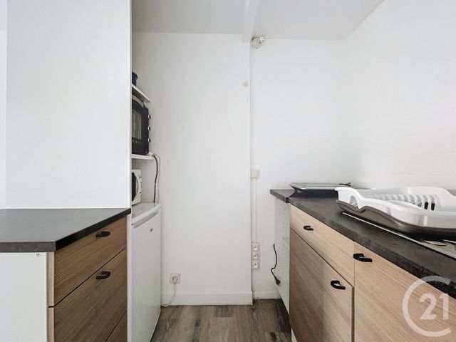 Appartement Studio &agrave; louer - 1 pi&egrave;ce - 21,64 m2 - Melun - 77 - ILE-DE-FRANCE
