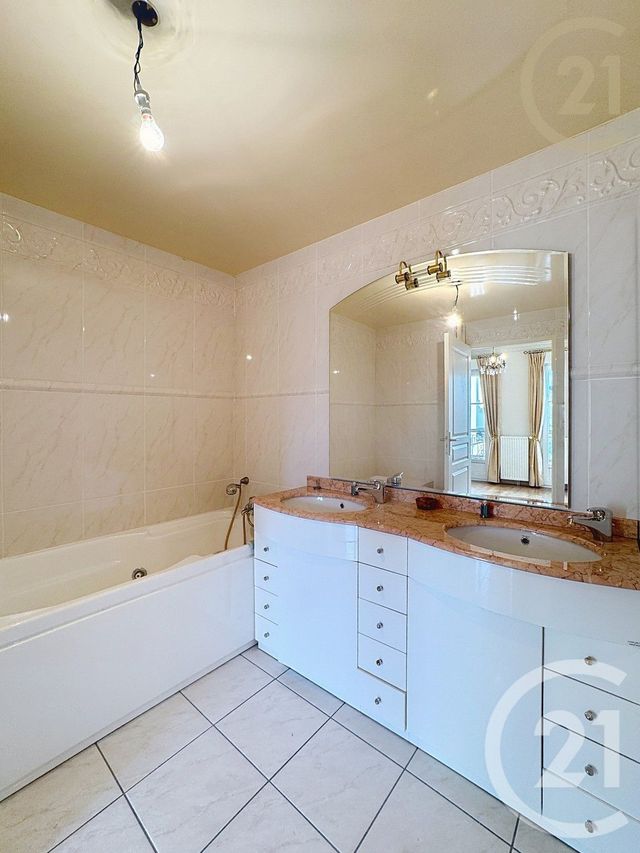 Appartement F4 &agrave; vendre - 4 pi&egrave;ces - 108,68 m2 - St Fargeau Ponthierry - 77 - ILE-DE-FRANCE