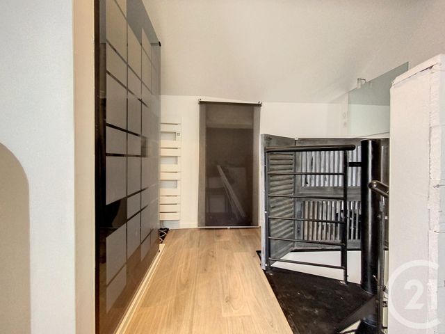 Maison &agrave; louer - 2 pi&egrave;ces - 38,26 m2 - Chailly En Biere - 77 - ILE-DE-FRANCE