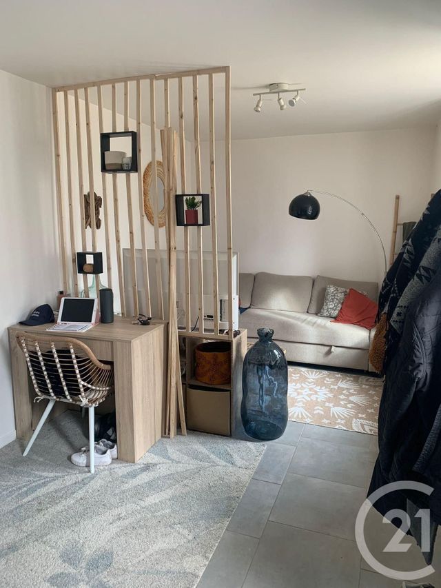 Maison &agrave; louer - 2 pi&egrave;ces - 38,26 m2 - Chailly En Biere - 77 - ILE-DE-FRANCE