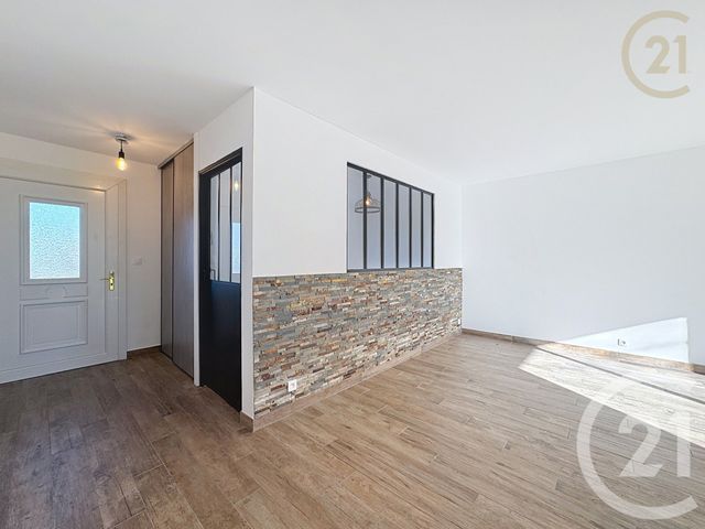 Maison &agrave; vendre - 5 pi&egrave;ces - 93,81 m2 - St Sauveur Sur Ecole - 77 - ILE-DE-FRANCE