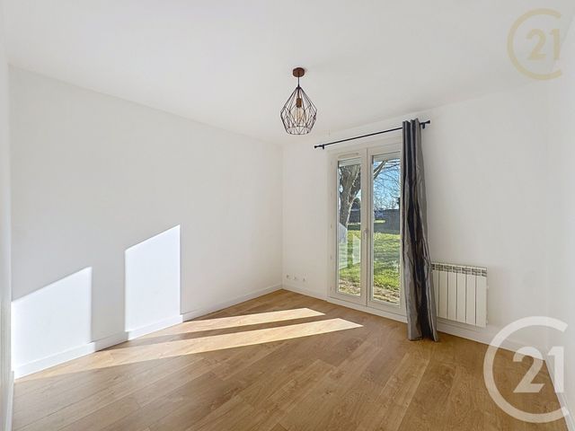 Maison &agrave; vendre - 5 pi&egrave;ces - 93,81 m2 - St Sauveur Sur Ecole - 77 - ILE-DE-FRANCE