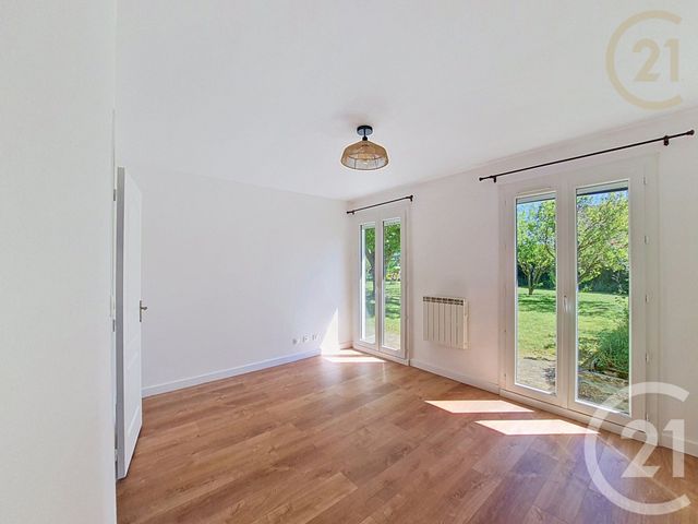 Maison &agrave; vendre - 5 pi&egrave;ces - 93,81 m2 - St Sauveur Sur Ecole - 77 - ILE-DE-FRANCE