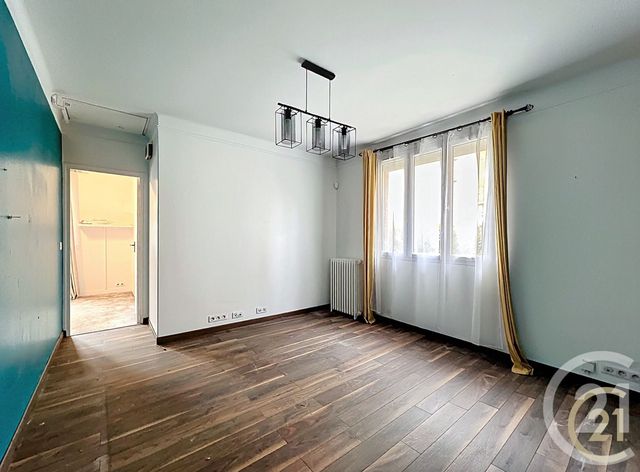 Maison &agrave; vendre - 4 pi&egrave;ces - 47 m2 - Melun - 77 - ILE-DE-FRANCE