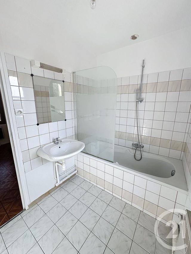 Appartement Duplex &agrave; louer - 2 pi&egrave;ces - 36,72 m2 - Chartrettes - 77 - ILE-DE-FRANCE