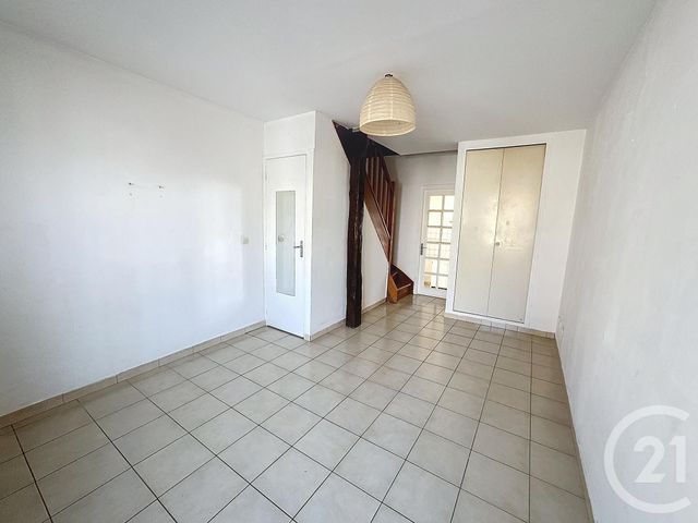 Appartement Duplex &agrave; louer - 2 pi&egrave;ces - 36,72 m2 - Chartrettes - 77 - ILE-DE-FRANCE