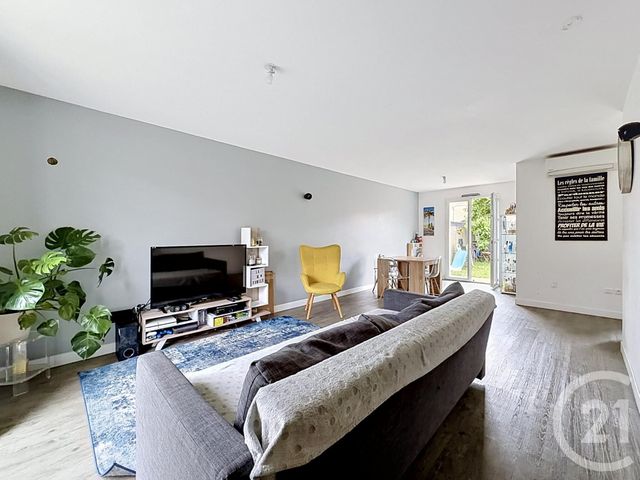 Maison &agrave; louer - 5 pi&egrave;ces - 91,05 m2 - Pringy - 77 - ILE-DE-FRANCE