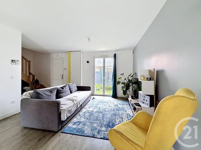 Maison &agrave; louer - 5 pi&egrave;ces - 91,05 m2 - Pringy - 77 - ILE-DE-FRANCE