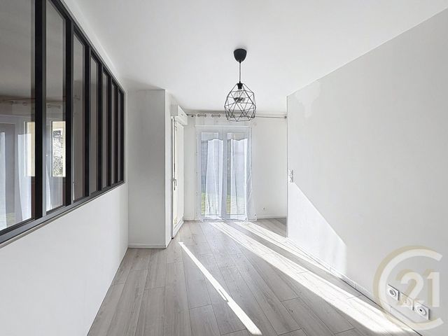Appartement F1 &agrave; louer - 1 pi&egrave;ce - 33,76 m2 - Avon - 77 - ILE-DE-FRANCE