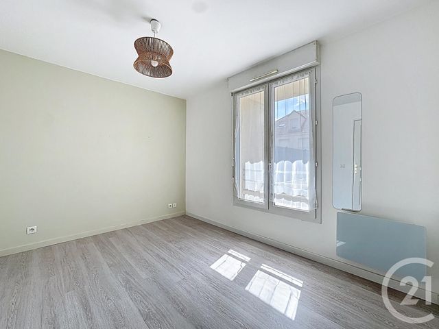 Maison &agrave; louer - 4 pi&egrave;ces - 72,13 m2 - St Fargeau Ponthierry - 77 - ILE-DE-FRANCE