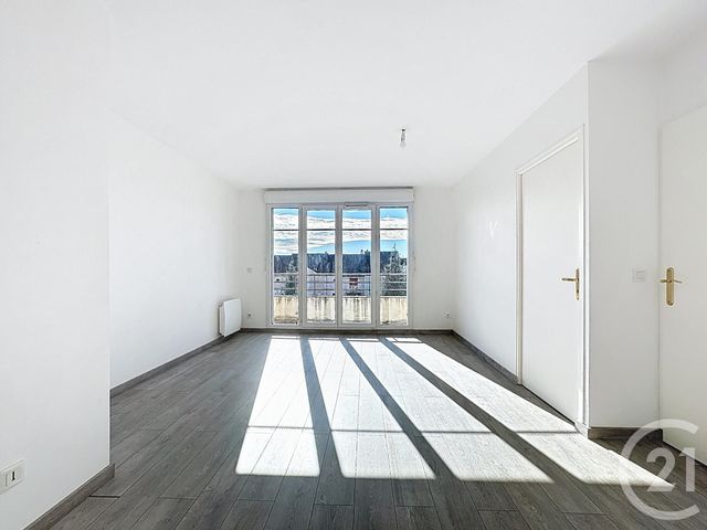 Appartement F3 &agrave; louer - 3 pi&egrave;ces - 56,01 m2 - Le Coudray Montceaux - 91 - ILE-DE-FRANCE