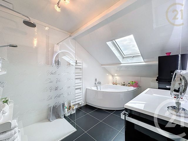 Maison &agrave; vendre - 7 pi&egrave;ces - 151 m2 - Pringy - 77 - ILE-DE-FRANCE