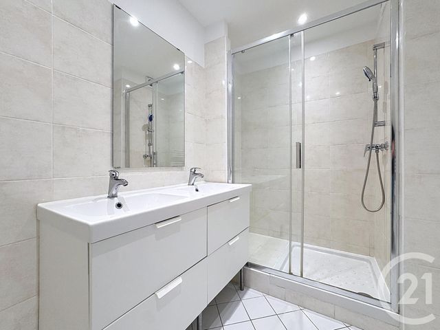 Appartement F4 &agrave; louer - 4 pi&egrave;ces - 79,61 m2 - St Fargeau Ponthierry - 77 - ILE-DE-FRANCE