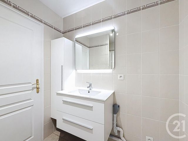 Appartement F1 &agrave; louer - 1 pi&egrave;ce - 22,46 m2 - Soisy Sur Ecole - 91 - ILE-DE-FRANCE