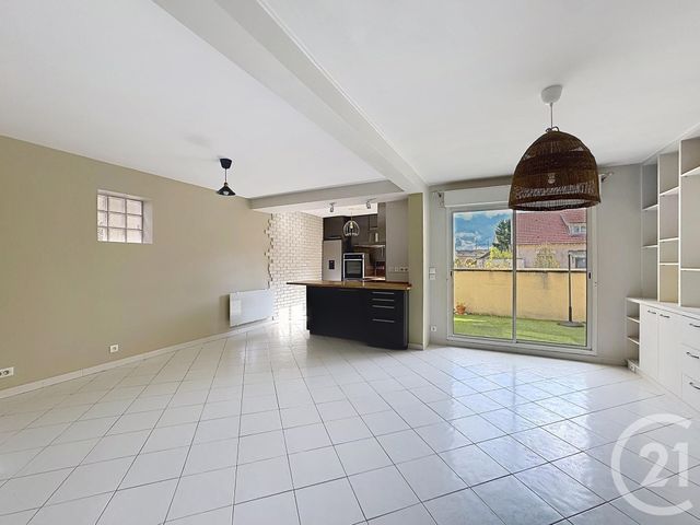 Appartement F3 &agrave; louer - 3 pi&egrave;ces - 68,83 m2 - Avon - 77 - ILE-DE-FRANCE