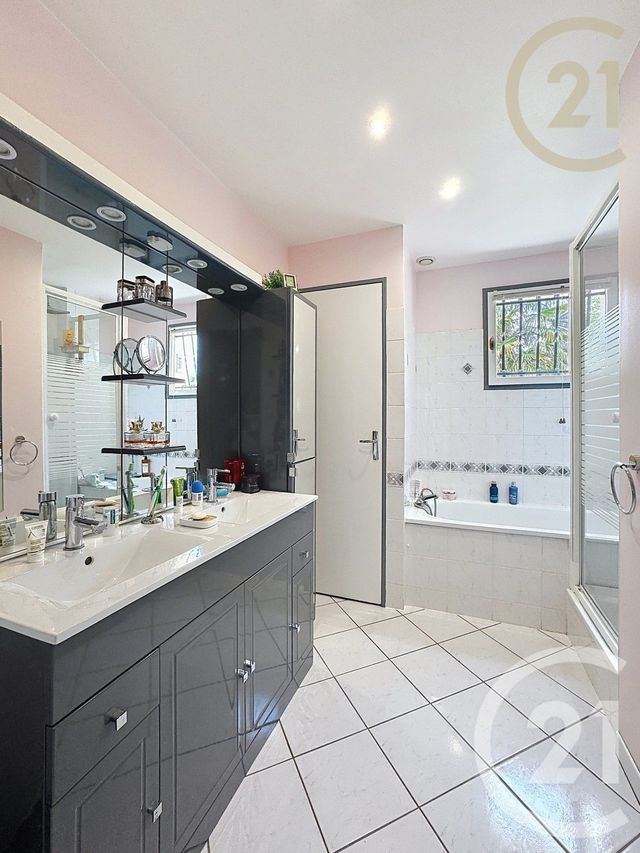 Maison &agrave; vendre - 7 pi&egrave;ces - 130 m2 - Boissise Le Roi - 77 - ILE-DE-FRANCE