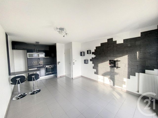 Appartement F2 &agrave; louer - 2 pi&egrave;ces - 43,35 m2 - St Pierre Du Perray - 91 - ILE-DE-FRANCE