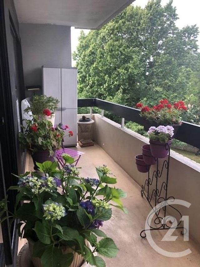 Appartement F4 &agrave; louer - 4 pi&egrave;ces - 82,94 m2 - Le Coudray Montceaux - 91 - ILE-DE-FRANCE