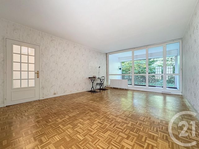 Appartement F5 &agrave; louer - 5 pi&egrave;ces - 99,24 m2 - Vaux Le Penil - 77 - ILE-DE-FRANCE
