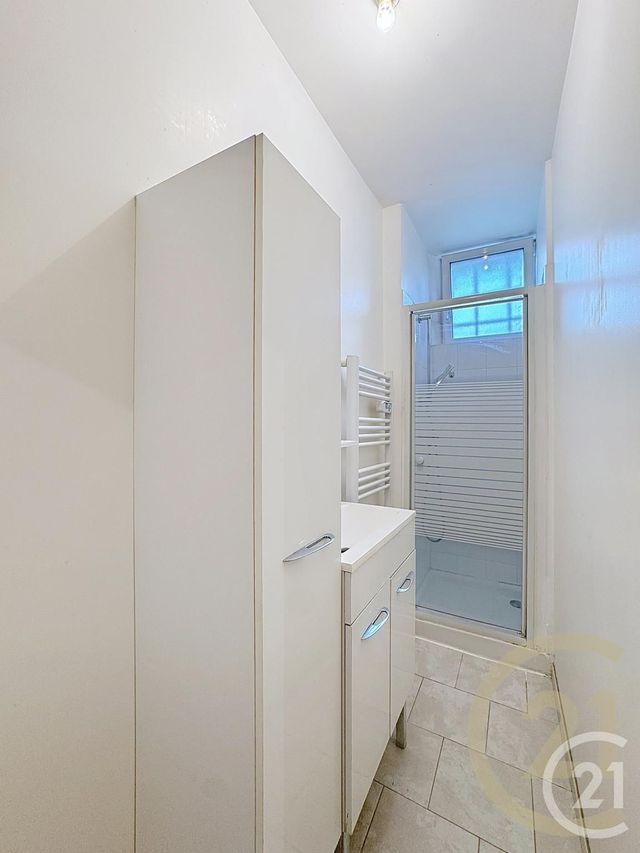 Appartement F2 &agrave; louer - 2 pi&egrave;ces - 30,46 m2 - Pringy - 77 - ILE-DE-FRANCE