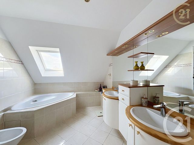 Maison &agrave; vendre - 9 pi&egrave;ces - 211,24 m2 - Boissise Le Roi - 77 - ILE-DE-FRANCE