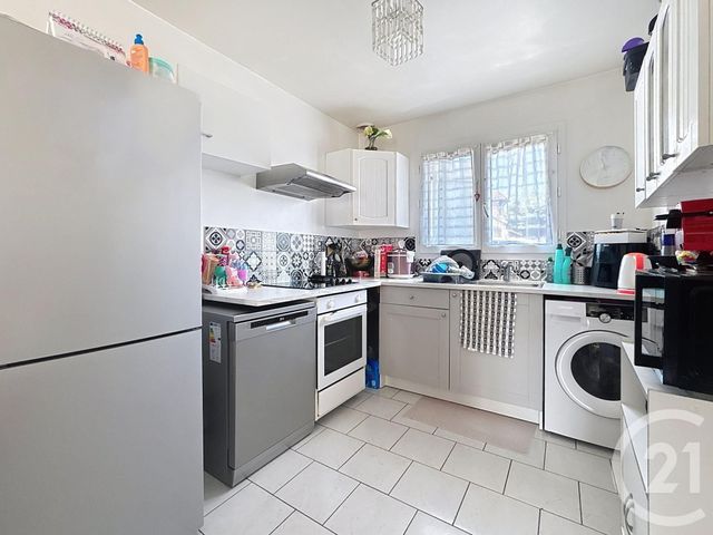 Maison &agrave; louer - 3 pi&egrave;ces - 58,82 m2 - St Fargeau Ponthierry - 77 - ILE-DE-FRANCE