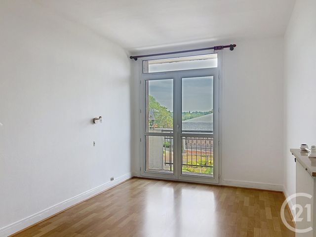 Appartement F3 &agrave; louer - 3 pi&egrave;ces - 64,15 m2 - St Fargeau Ponthierry - 77 - ILE-DE-FRANCE