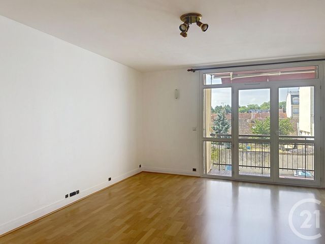Appartement F3 &agrave; louer - 3 pi&egrave;ces - 64,15 m2 - St Fargeau Ponthierry - 77 - ILE-DE-FRANCE