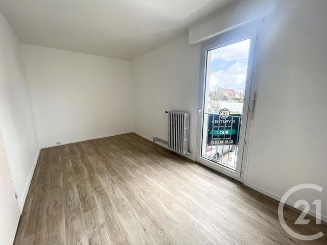 Maison &agrave; louer - 4 pi&egrave;ces - 77,70 m2 - Boissise Le Roi - 77 - ILE-DE-FRANCE