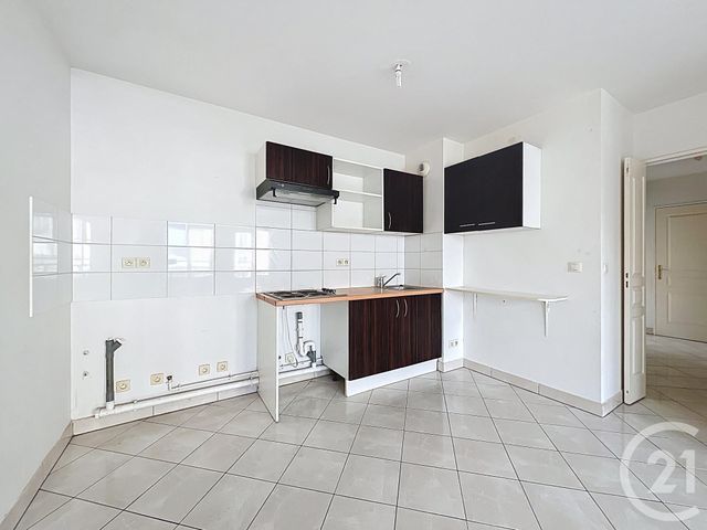 Appartement F3 &agrave; louer - 3 pi&egrave;ces - 58,19 m2 - St Fargeau Ponthierry - 77 - ILE-DE-FRANCE