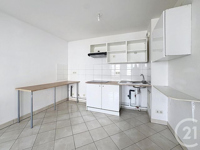 Appartement F3 &agrave; louer - 3 pi&egrave;ces - 58,19 m2 - St Fargeau Ponthierry - 77 - ILE-DE-FRANCE