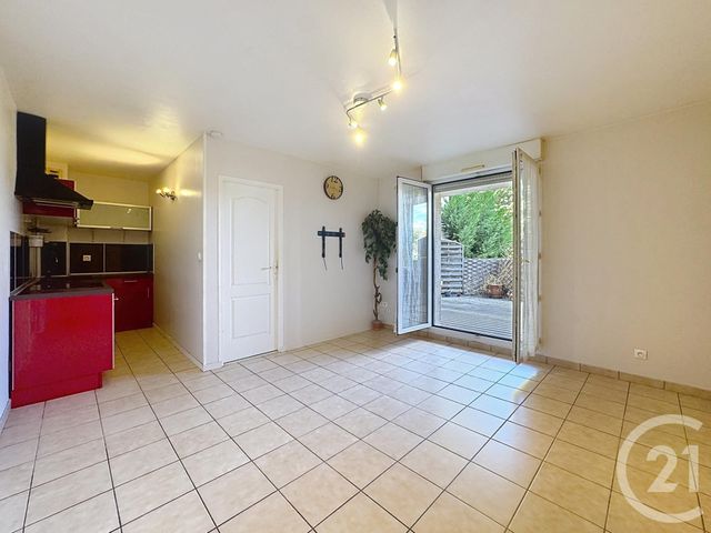 Appartement F2 &agrave; louer - 2 pi&egrave;ces - 35,30 m2 - St Fargeau Ponthierry - 77 - ILE-DE-FRANCE
