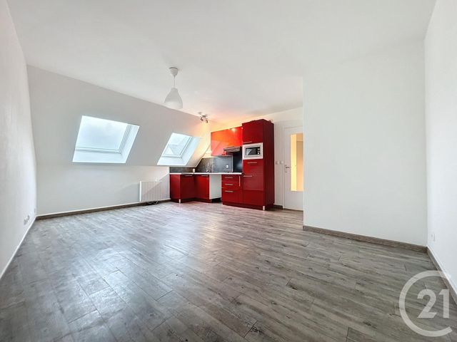 Appartement F1 &agrave; louer - 1 pi&egrave;ce - 28,10 m2 - St Fargeau Ponthierry - 77 - ILE-DE-FRANCE