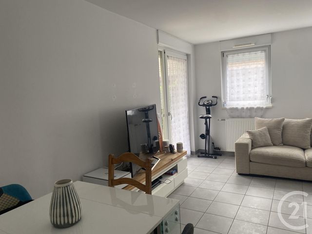 Appartement F3 &agrave; louer - 3 pi&egrave;ces - 57,80 m2 - Cesson - 77 - ILE-DE-FRANCE