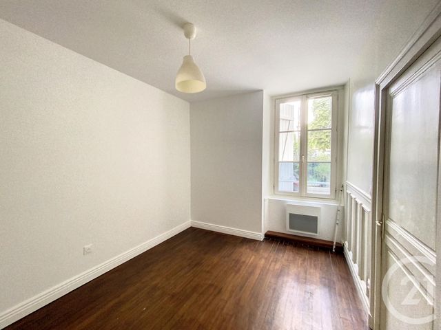 Appartement F3 &agrave; louer - 3 pi&egrave;ces - 52,28 m2 - Melun - 77 - ILE-DE-FRANCE