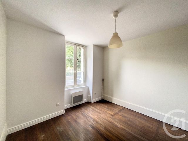 Appartement F3 &agrave; louer - 3 pi&egrave;ces - 52,28 m2 - Melun - 77 - ILE-DE-FRANCE